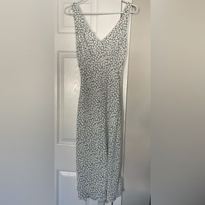 Abercrombie Sage & White Midi Dress